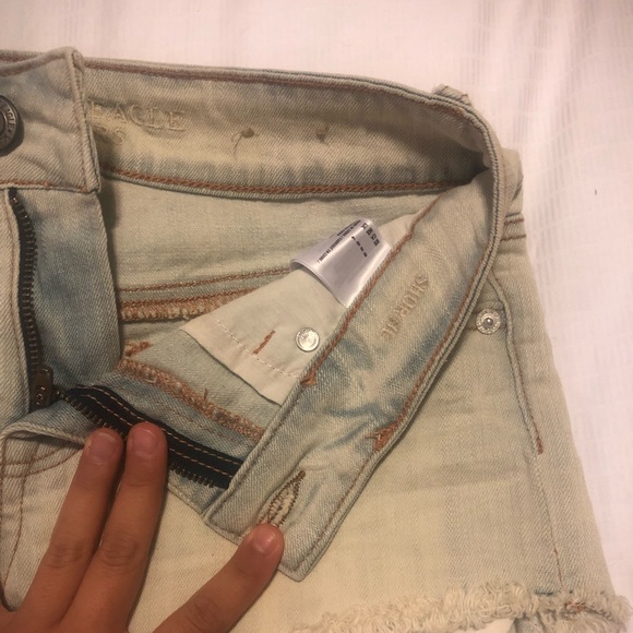 American Eagle Shortie Shorts size 0 super stretch - Picture 3 of 4